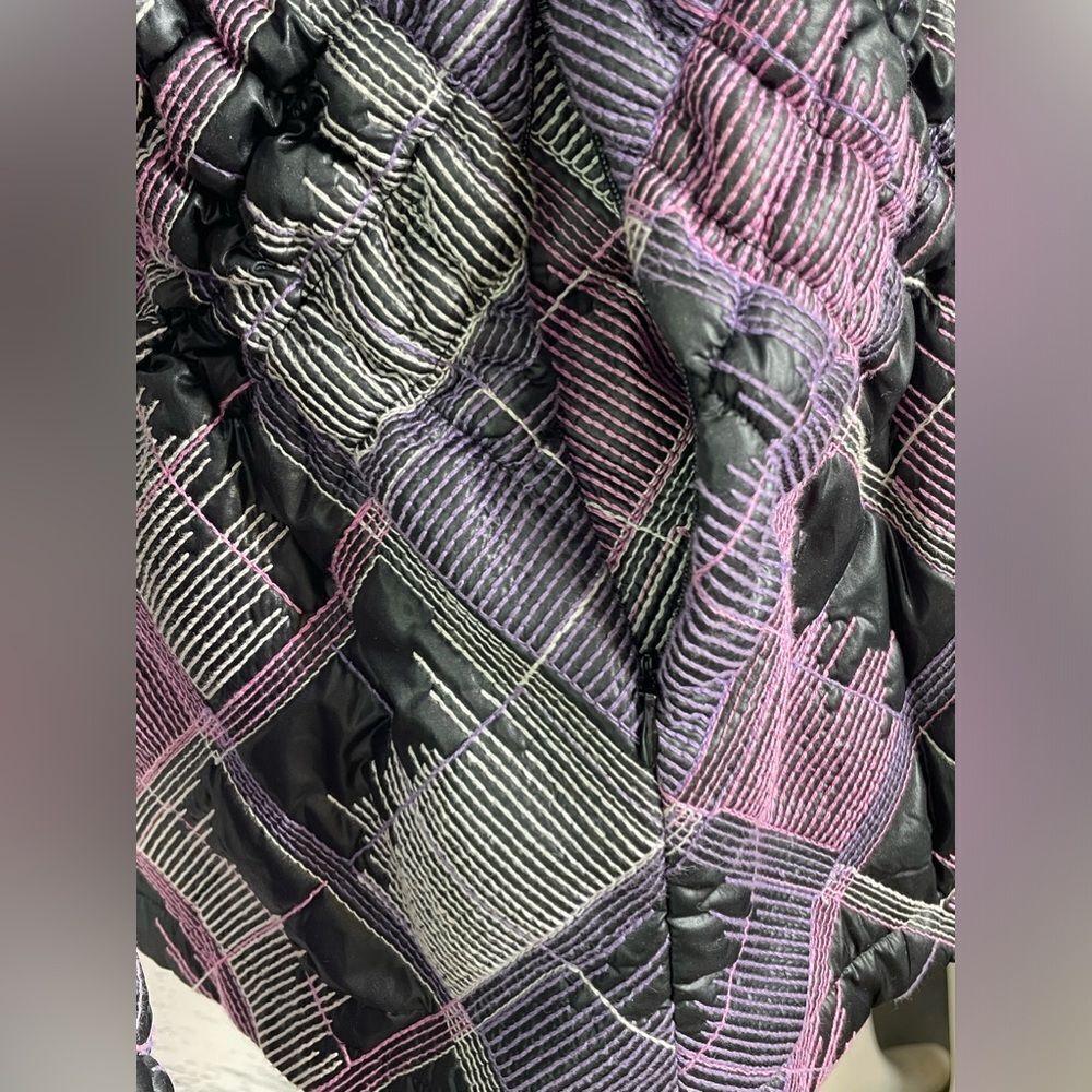 Samuel Dong Puffer Jacket W/Abstract Embroidered … - image 4